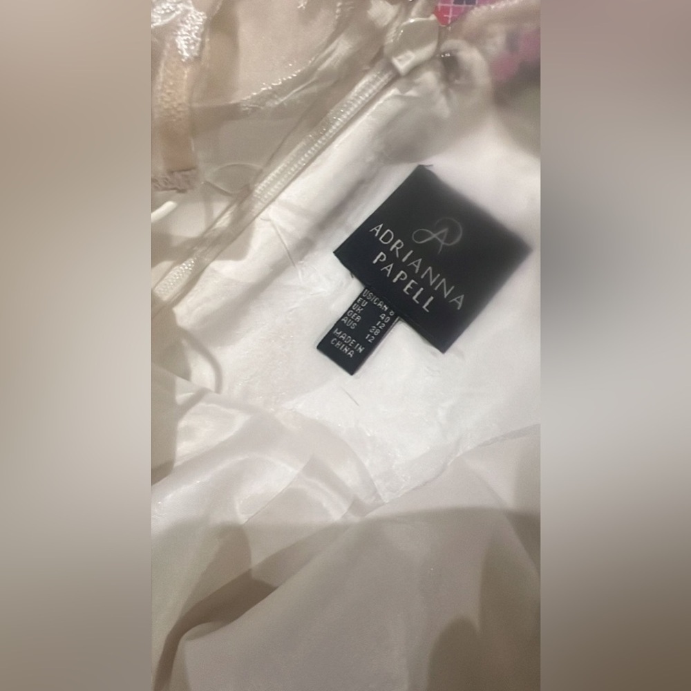 NWT ADRIANNA PAPELL Elegant White Lace Dress SIZE 8 - Picture 6 of 9